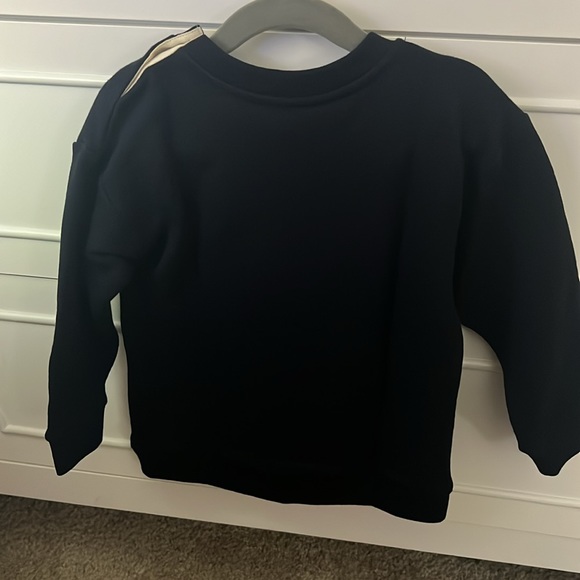 Authentic New Gucci sweater - Picture 2 of 5